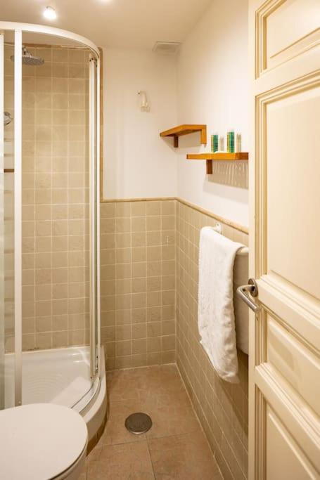 Beautiful Apartment In Malasana For 3 Pax - Ferrer Μαδρίτη Εξωτερικό φωτογραφία