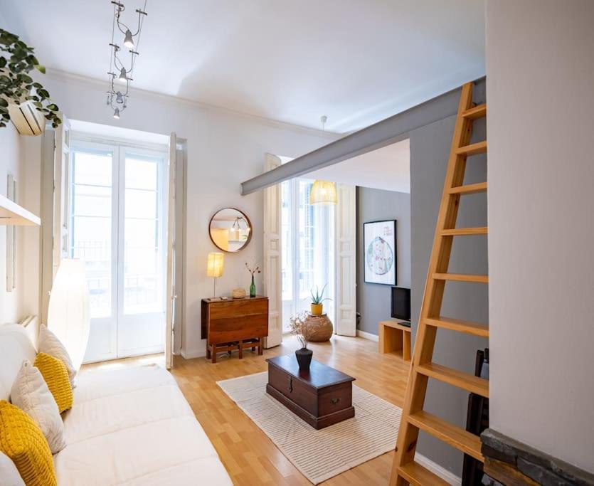 Beautiful Apartment In Malasana For 3 Pax - Ferrer Μαδρίτη Εξωτερικό φωτογραφία